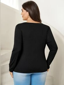 Comfylo Plus Contrast Lace Scoop Neck Slim Fit Top - Black - View 2