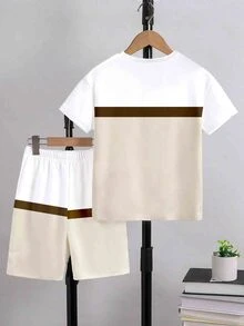 SHEIN 春夏青少年男童休闲时尚创意个性清新简约优雅意大利国旗白卡其条纹图案字母印花T恤短裤套装，舒适日常穿着 - 彩色 - 查看 3