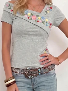 Sundraya 女款法式復古 Y2K 90年代風印花 T-shirt，夏季修身顯瘦灰色短袖上衣，小眾日常約會穿搭 - 淺灰色 - 查看 3