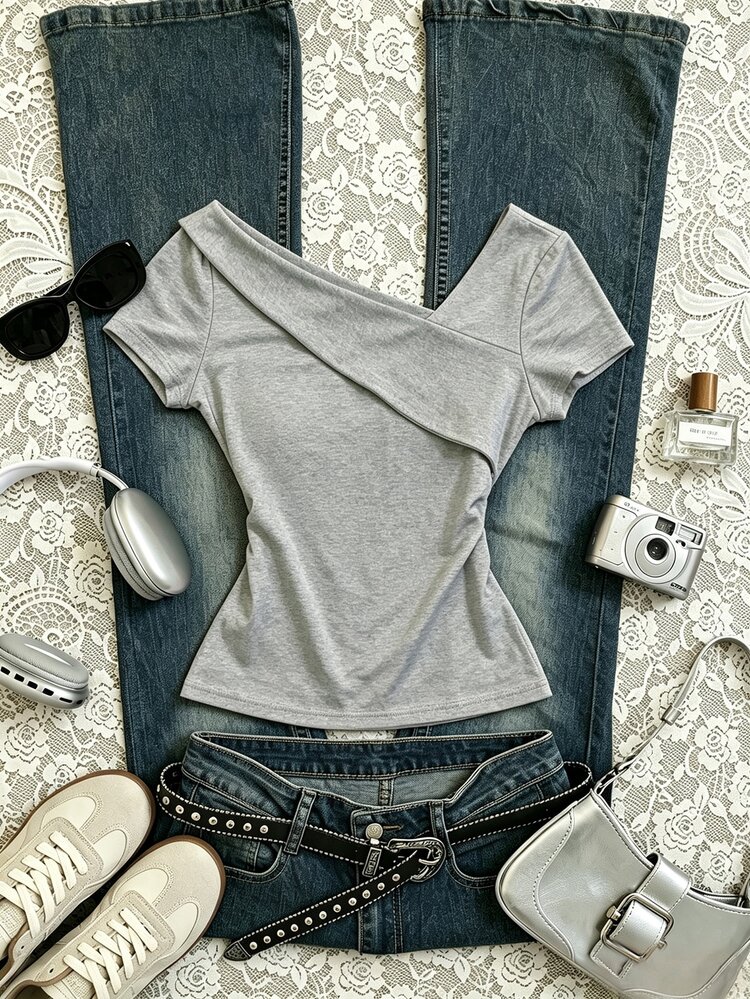 Sundraya Women's French Vintage Y2k 90s Inspired Print T-Shirt, Summer Slim Fit Flattering Grey Short Sleeve Design, Niche Top Everyday Date - Light Grey - View 5