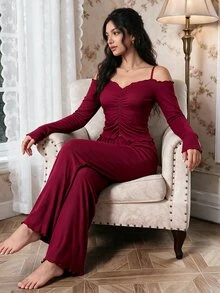 Modelyn 一套性感露肩酒红色针织家居服套装，女士居家休闲服，秋冬舒适优雅细节 - 酒紅色 - 查看 4