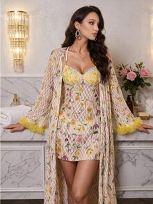 Modelyn رداء طويل من الشبك المرصع بالماس غير متماثل الأكمام، فستان انزلاقي من الشبك المرصع بالماس المطرز، طقم من قطعتين - أصفر - مشاهدة 4