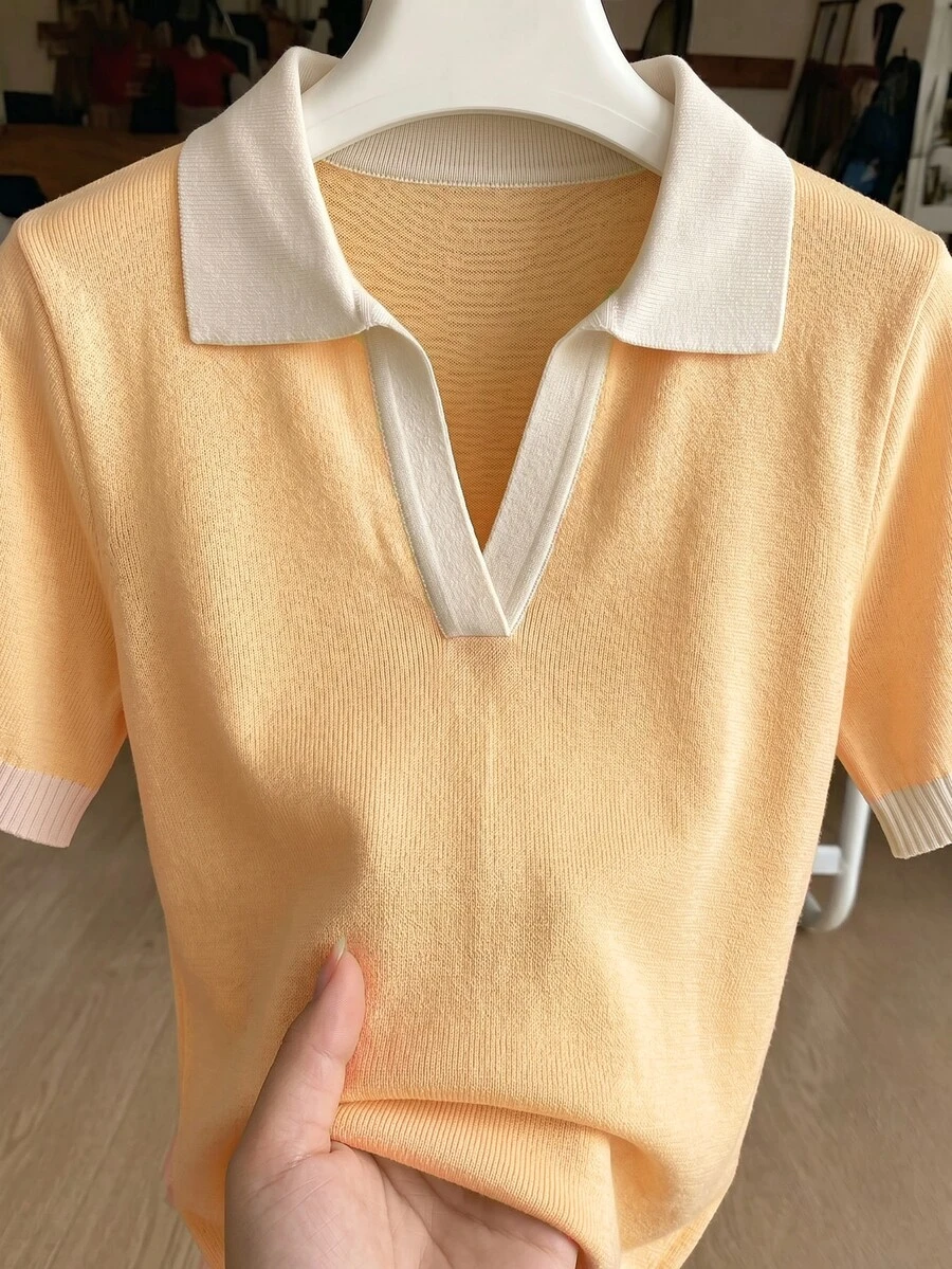 SHEIN 女款春夏拼色簡約日常 Polo 領短袖休閒修身針織上衣，度假優雅百搭翻領短袖針織上衣，適合外出 - 黃色 - 查看 1