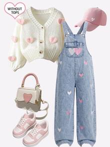 SHEIN Elladie kids 女童牛仔吊帶褲，全季新款 Y2K 風格，淺藍色復古牛仔布，大前口袋，粉色與白色愛心刺繡，寬鬆直筒版型，柔軟舒適面料，時尚百搭，適合日常穿著 - 中等水洗藍 - 查看 2
