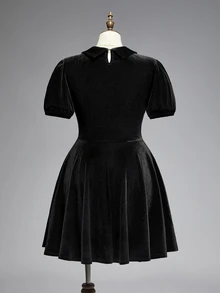 ROMWE Dark Gothic Moon Embroidered Pattern Plus Size Women's Short Dress - Black - View 2