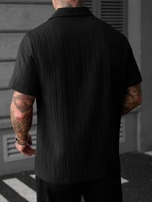 Manfinity CasualCool 男士純色短袖單排扣襯衫，街頭休閒風，夏季款 - 黑色 - 查看 2