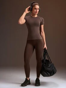 Powerista 女款無縫運動T恤套裝 3件組 素色圓領短袖休閒健身運動T恤 印花圓領短袖 - 黑色 - 查看 7