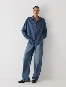 YARNWELL Jaket Denim Longgar Wanita dengan Kerah dan Kancing - Medium Wash - View 8