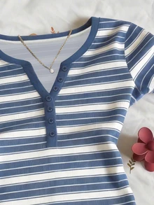IslaSuriya Striped Digital Print V-Neck Short Sleeve T-Shirt, Gift For Friends - Multicolor - View 3