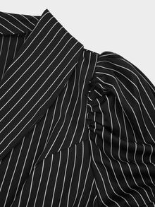 Sweetra Jaket Ukuran Besar Bergaris Model Leg-Of-Gigot Lengan Pendek Depan Belakang Panjang untuk Musim Gugur - Hitam - View 5