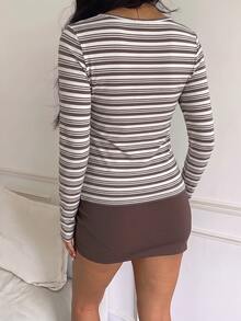 CovetEZ 秋冬女款休閒條紋上衣 可愛圖案印花 T-shirt 外出穿搭上衣 - 彩色 - 查看 2