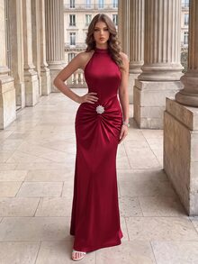 Poshira Women's Solid Color Rhinestone Decor Pleated Fitted Elegant Halter Neck Cocktail Dress - Burgundy - View 9