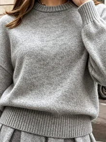 Autumn/Winter Festival Outfits Casual Solid Color Sweater & Knit Skirt 2 Pieces Set - Grey - View 6