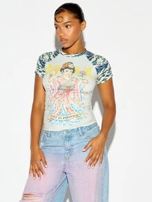 SUMWON WOMEN Geisha Graphic Raglan Crop Tee With Japanese Print Front, Contrast Printed Sleeves And Round Neckline, Spring Summer Festival Top - Grey - View 3