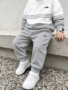 2pcs/Set Young Boy Casual Fashion Comfortable Sweatshirt Set, Digital Print Pattern, Long Sleeve Top, Outfit, Autumn/Winter Wear, Grey And White Crew Neck Sweatshirt And Sweatpants Set - Multicolor - View 1