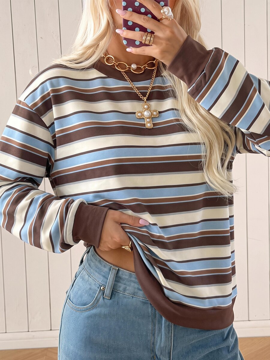 SHEIN EZwear 女款百搭學院風棕色條紋長袖圓領運動衫,返校季秋季休閒街頭穿搭旅行款 - 彩色 - 查看 1