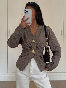 Siren Gaze 女款優雅極簡金屬鈕扣裝飾長袖百褶修身襯衫 - 咖啡棕 - 查看 7