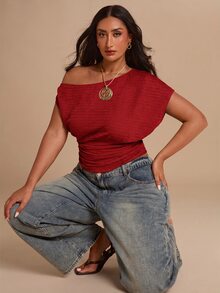 SHEIN BAE CURVE 大尺碼純色抓皺針織不對稱單肩T恤 - 紅色 - 查看 5
