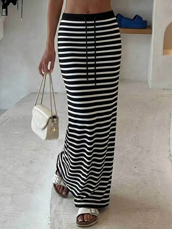 Flora Isola Flora Isola Summer Casual Vacation Black & White Contrast Striped Knit Skirt For Women Festival Fall Autumn Back To School Elegant Knitwear Graphic