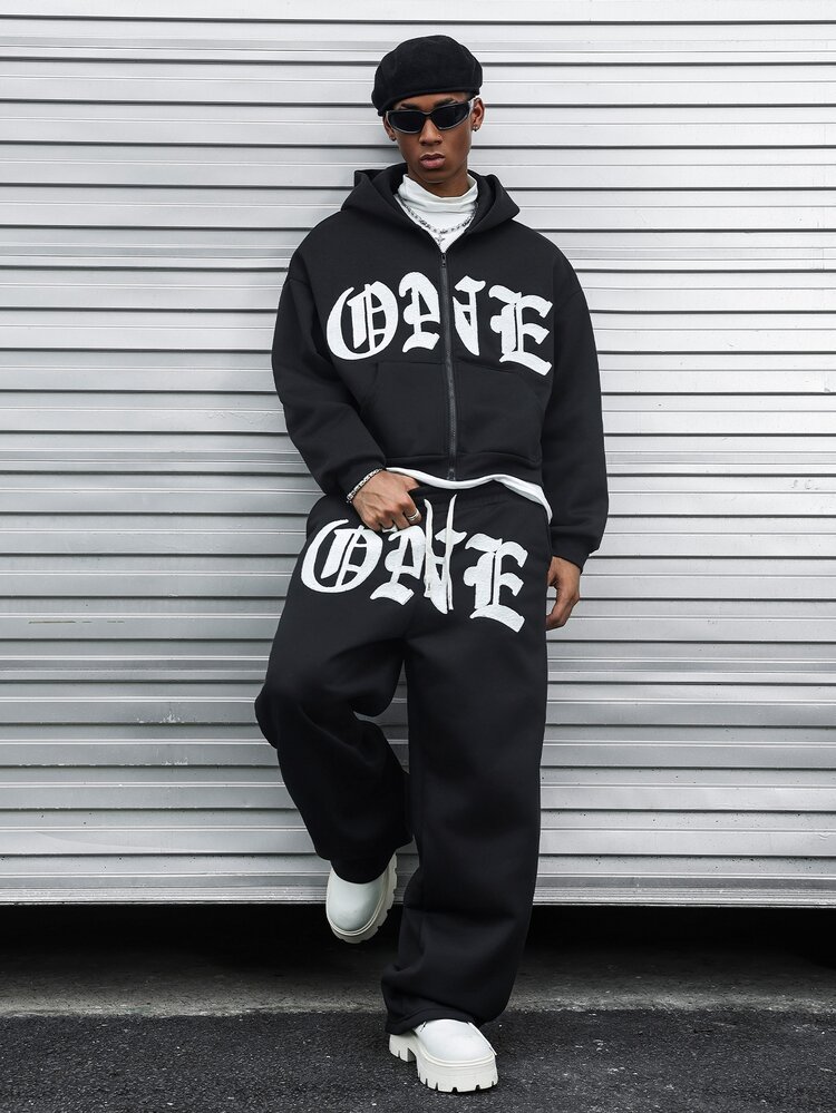 Major Grit Set Hoodie dan Celana Olahraga Pria dengan Motif Huruf dan Resleting - Hitam - View 1