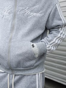 Major Grit 男士街頭風大廓型連帽衛衣與運動長褲兩件套，短版寬鬆剪裁，美式街頭嘻哈風，復古街頭，個性化，街舞、滑板、饒舌、塗鴉、次文化，寬鬆中性風，節日禮物，情侶套裝，經典百搭側條紋 - 淺灰色 - 查看 3