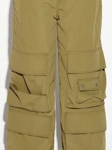 SUMWON WOMEN Celana Kargo Kaki Lebar dengan Detail Banyak Saku, Pinggang Rendah, Panjang Penuh, Gaya Utilitas, Potongan Santai, Celana Panjang Musim Semi, Musim Panas, Musim Festival. - Hijau Tentara - View 6