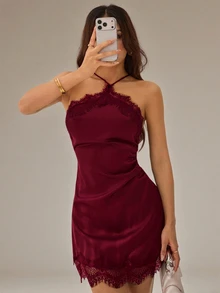 SHEIN PETITE 女款優雅浪漫約會音樂節派對聚會畢業度假洋裝，黑色緞面蕾絲飾邊細肩帶修身迷你洋裝，婚禮賓客、生日洋裝 - 酒紅色 - 查看 5
