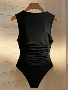 Franclia Mono ajustado con cuello asimétrico, decoración de hebilla metálica y cintura fruncida - Negro - Ver 4