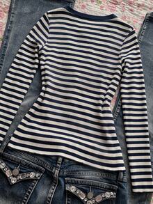 IslaSuriya Striped Contrast Lace V-Neck Long Sleeve Top - Multicolor - View 2