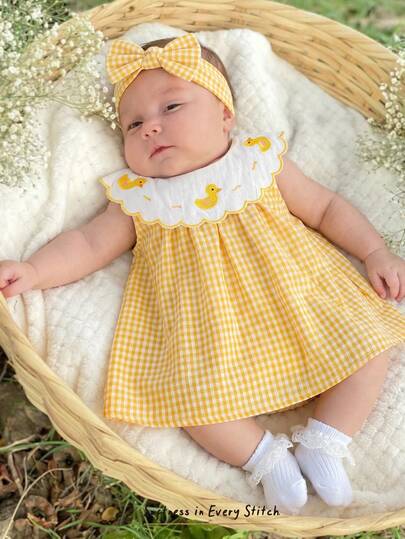 Cozy Pixies Newborn Baby Girl Cartoon Duck Pattern Contrast Color Round Neck Sleeveless Dress