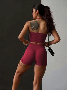 SHEIN 女款素色掛脖上衣與短褲休閒日常運動套裝 - 酒紅色 - 查看 3