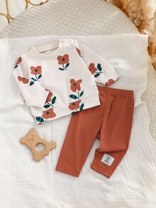 SHEIN 2pcs Baby Girls Autumn New Outfit, Brown Floral Print Long Sleeve Snap Shoulder Top & Relaxed Fit Pants, Tankini Vintage Chic Matching Set Fall Winter - Brown - View 3