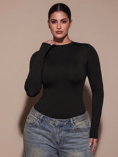 SHEIN BAE CURVE Women's Plus-Size Black Long-Sleeve Bodysuit-A Versatile Basic For Autumn And Winter Layering, Featuring A Sexy Style And Built-In Chest Pads.