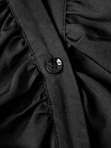 SHEIN MOD 大尺碼女款純色短泡泡袖單排扣休閒短洋裝 - 黑色 - 查看 8