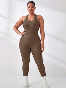 SHEIN Rhythm Era Jumpsuit Pas Badan Tanpa Lengan dengan Leher Halter, Warna Polos Ukuran Plus - Coklat - View 6