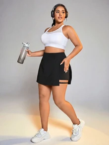 SHEIN Rhythm Era تنورة رياضية قصيرة للنساء بمقاسات كبيرة بلون موحد مع فتحة جانبية وحافة سفلية للاستخدام اليومي والرياضة - الأسود - مشاهدة 4