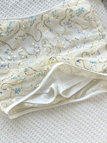 SHEIN Tween女孩黑色奶油黃白色波點白色花卉亮片休閒可愛裙子附內建內搭褲，度假秋季款 - 白色 - 查看 5