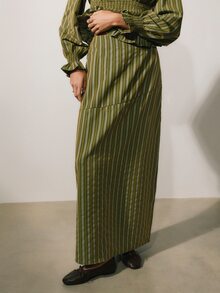 Nöista 2 Pieces Outfit For The Fall Winter Season, In Atumn Colors, Smocked Shirt On The Waist And Straight Skirt, Perfect Look For Back To School. - Green - View 8