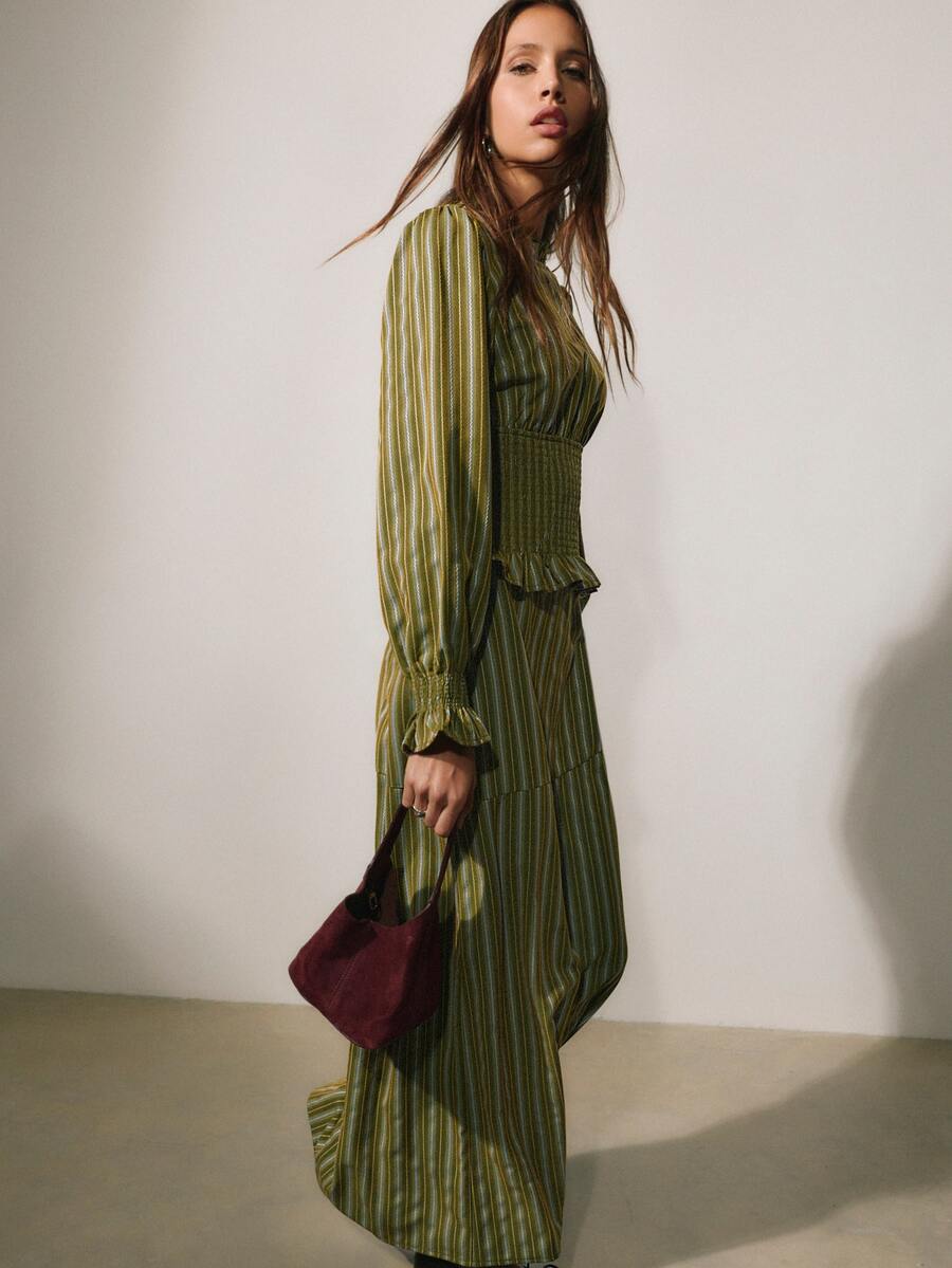 Nöista 2 Pieces Outfit For The Fall Winter Season, In Atumn Colors, Smocked Shirt On The Waist And Straight Skirt, Perfect Look For Back To School. - Green - View 1