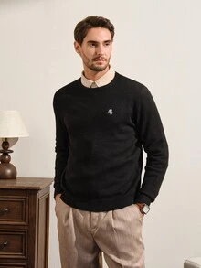VeloEdit Sweater Lengan Panjang Kasual Pria Motif Ksatria untuk Sehari-hari - Hitam - View 5