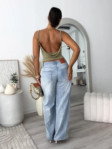 leahseptember Atasan Camisole Wanita Terbaru, Modis, Seksi, Minimalis, Tanpa Punggung, dengan Detail Rantai dan Tali Bahu Tipis - Olive Green - View 2