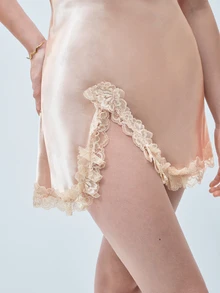 Softvol 1pc Elegant Lace Trim Silk Nightgown, Sexy Split Spaghetti Strap Nightdress, Minimalist Sexy Style, Random Lace Direction, Suitable For Home Use - Champagne - View 6