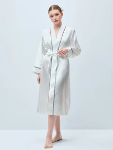 Softvol 女士优雅奢华V领系带睡袍，秋冬款，1件装 - 白色 - 查看 1