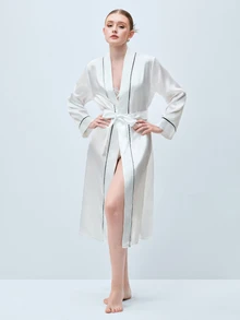Softvol 女士优雅奢华V领系带睡袍，秋冬款，1件装 - 白色 - 查看 3