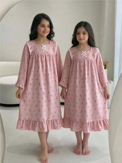 Sweet Court Style Pink Floral Combination Print Creates A Gentle And Bright Visual Effect, Square Neckline Autumn/Winter Pajamas
