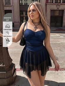 SHEIN ICON Gaun Cami Seksi Wanita Ukuran Plus dengan Desain Blok Warna, Lipit, Pinggang Ramping, dan Hem Asimetris - Biru - View 12