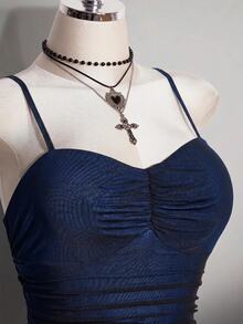 SHEIN ICON Gaun Cami Seksi Wanita Ukuran Plus dengan Desain Blok Warna, Lipit, Pinggang Ramping, dan Hem Asimetris - Biru - View 6