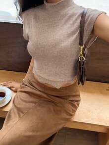 Serisse Women's Fashion Stand Collar Cropped Knit Top - Apricot - View 7