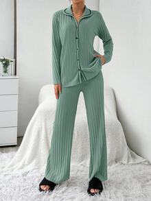 SHEIN طقم بيجاما نسائي صغير الحجم قطعتين من القطن المحبوك المضلع بلون نعناعي مع تباين ألوان وأزرار أمامية وأكمام طويلة وبنطال طويل - أخضر نعناع - مشاهدة 8