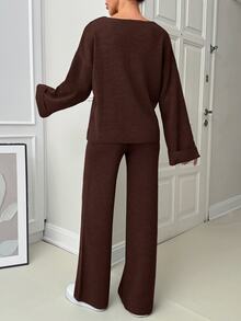 SHEIN طقم كنزة وبنطلون للنساء بياقة على شكل حرف V وأكمام واسعة مزينة بتفاصيل - بني - مشاهدة 2